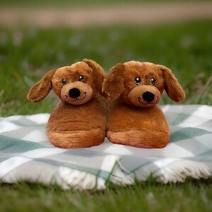 Build-A-Bear Workshop Chocolate Chunk Pup slippers XXL (5-6)